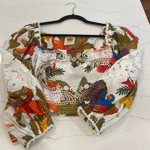 Farm rio blouse like new small boho lace detail on arm